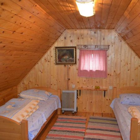 Holiday Home Stara Lika Perusic Dış mekan fotoğraf